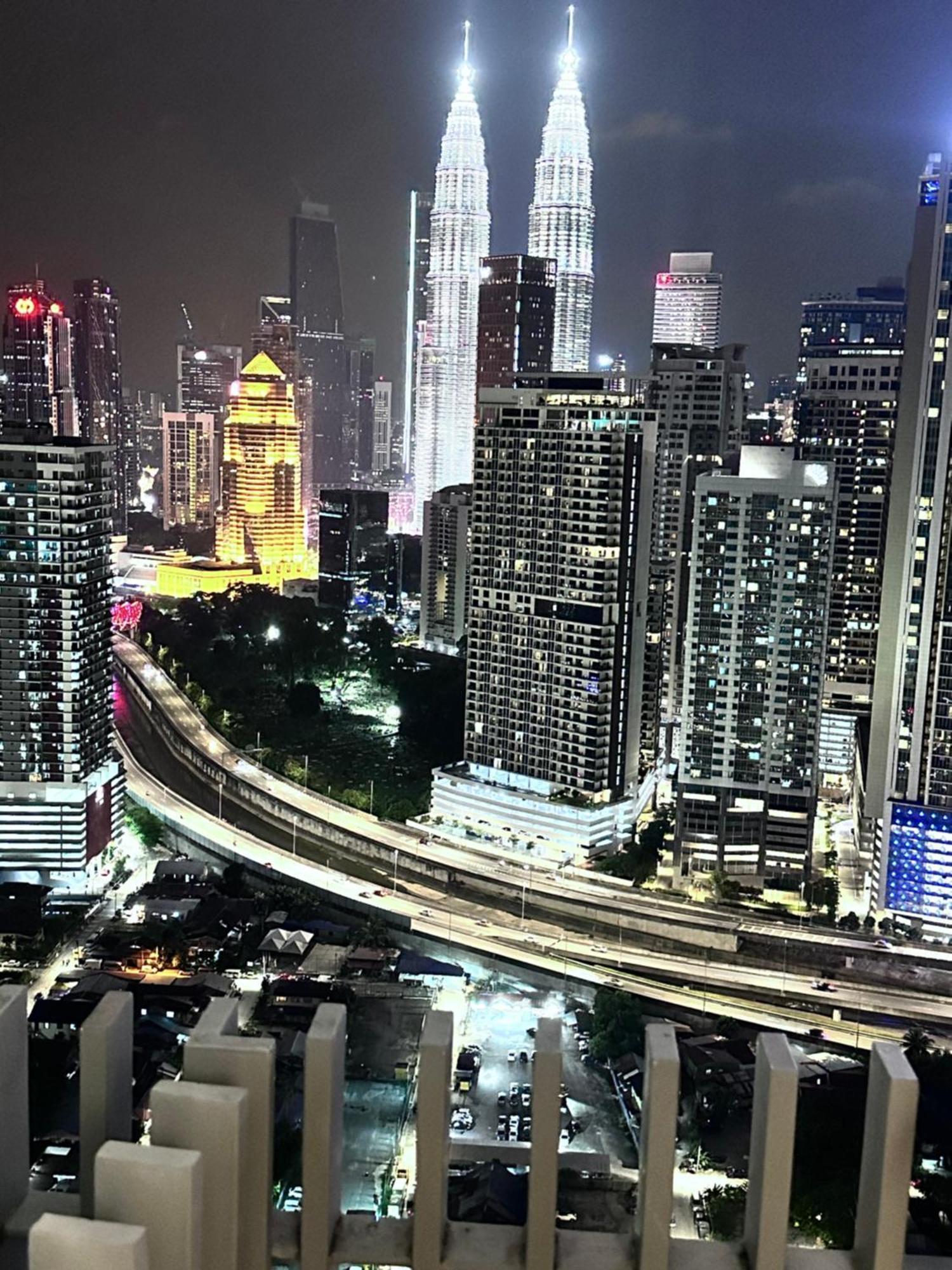 Апартаменти The Luxe Infinitum Klcc By Kl Malaysia Куала-Лумпур Екстер'єр фото