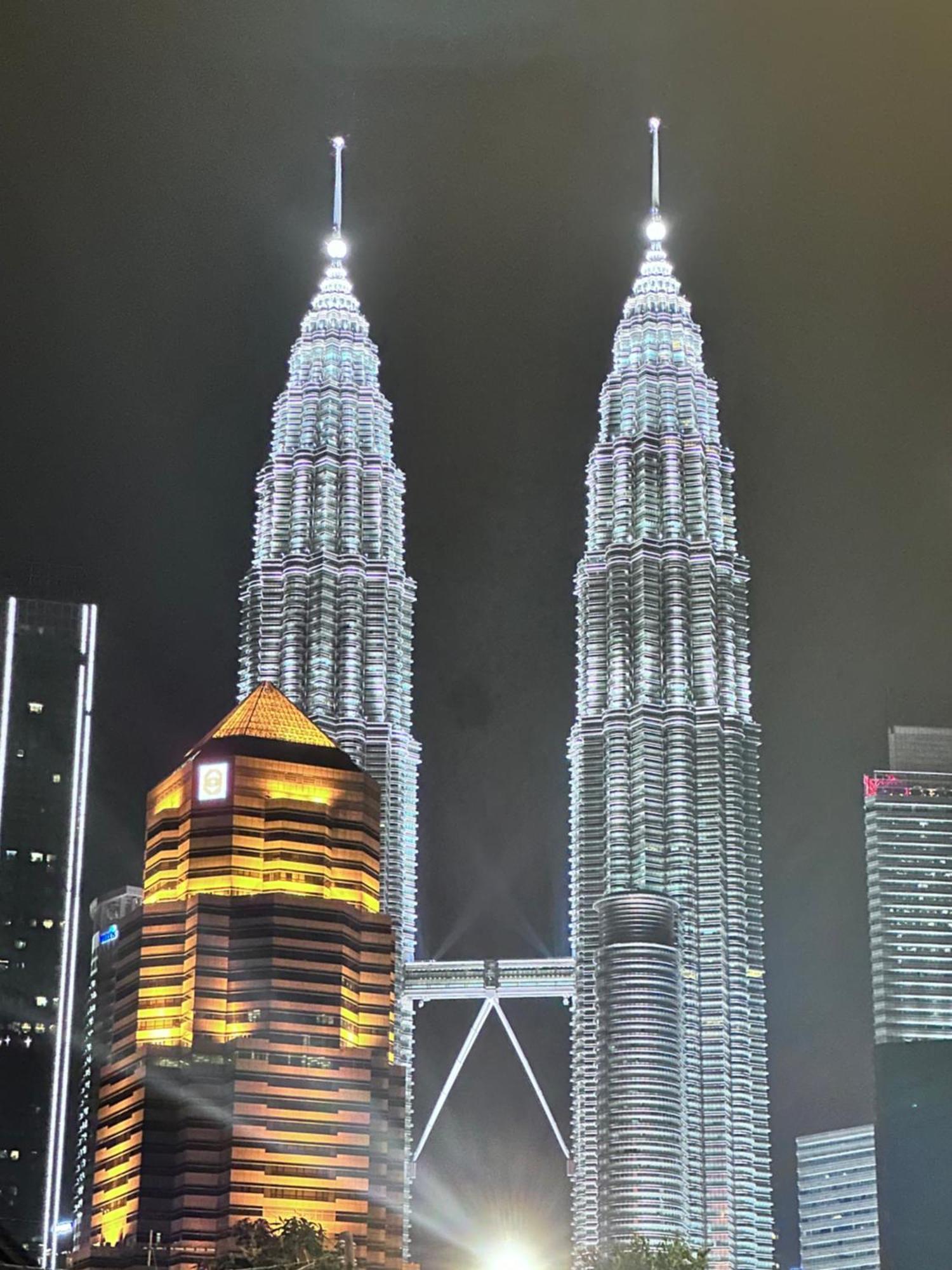 Апартаменти The Luxe Infinitum Klcc By Kl Malaysia Куала-Лумпур Екстер'єр фото