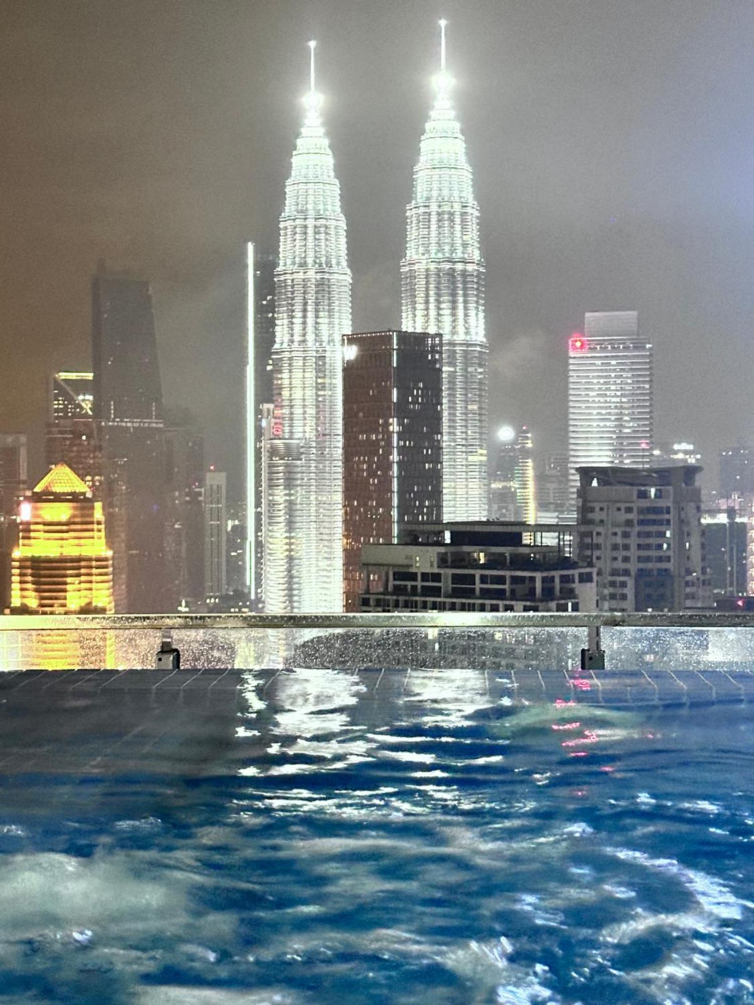 Апартаменти The Luxe Infinitum Klcc By Kl Malaysia Куала-Лумпур Екстер'єр фото